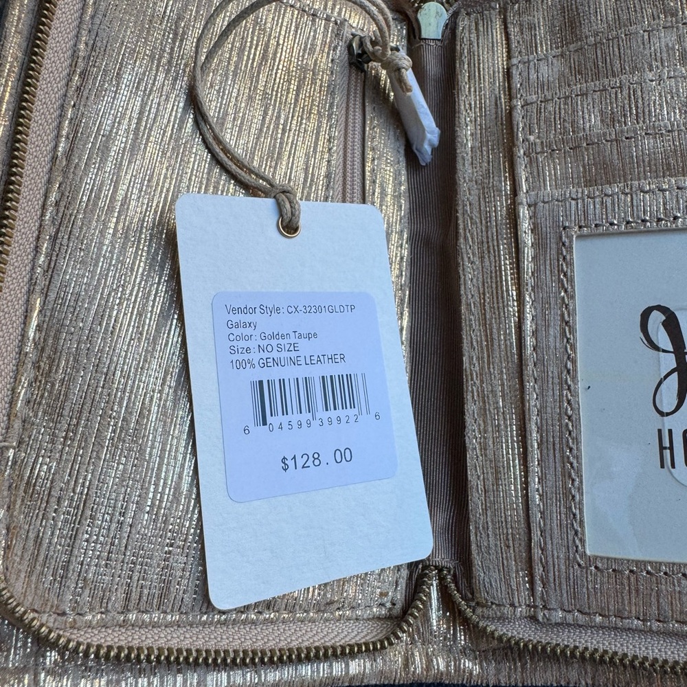 HOBO gold wristlet - Picture 4 of 5
